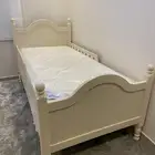 سرير نفر ونص نظيف
