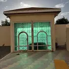 باب حديد كبير