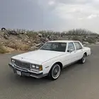 كابريس 1983 مخزن