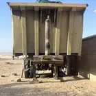 صندوق قلاب نظيف وسليم من الكسور