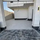 فيلا درج داخلي ب شقه زاويه