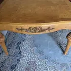 طاوله خشب امريكي منقوش