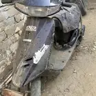 السلام عليكم اعرض لكم دباب بطه مدري وش فيه طفاء فجاه
