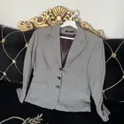 جاكيت نسائي ماركة للبيع
