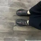 حذاء ييزي اصلي 40