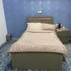 للبيع سرير نفر   دولاب ملابس