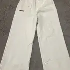 سراويل ابيض واسود