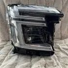 شمعات نيسان