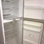 ثلاجه نظيفه للبيع