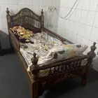 سرير خشب