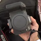 كاميرا كانون R8