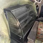 ثلاجة عرض حلويات وكيك