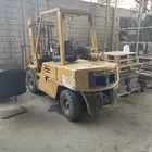 رافعة فوركليفت شوكة كوماتسو 3 طن بحالة ممتازة