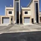 للبيع ارواف علويه وشقق ارضيه تشطيب فندقي ف شمال الخميس