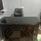 طاولتين وكرسي للبيع