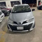 للبيع يارس مديل 2019