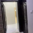 شقه دور ارضي خلف الاحوال المدنية خميس مشيط 4 غرف