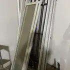 للبيع سكراب وطاولات وحديد