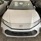 كامري LE موديل 2025 ابيض