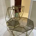 طاولة تلفاز وطاولات خدمه