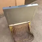 ثلاجه الرمايه القديمه شرط تبريد وتجميد ومعها سلك للبيت