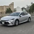 كامري 2025 استاندر سعودي اللون فضي