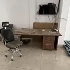 طاولة مكتب مع كرسي مدير