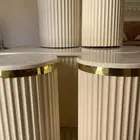 طاوله للبيع على السوم