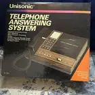 تلفون مسجل فيه خاصية الرد من بعيد