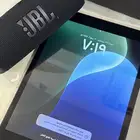 ايباد وسماعات جي بي ال