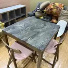طاوله طعام