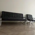 اثاث مكتب للبيع طاولات وكراسي فاخره سبب البيع الانتقال