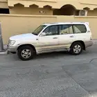 الاخساء الطرف