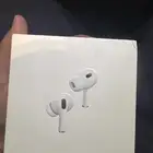 اقدم لكم سماعه ايربوز نضيفه ماقد انفكت من شركه ايفون