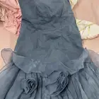 فستان للبيع 200