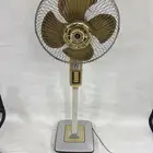 مروحة سانيو قديمة
