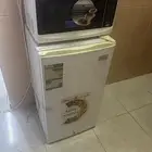 ثلاجة و مايكرويف و سرير وطاولة ايكيا