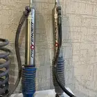 للبيع 4 مساعدات بروفندر مع اسطوانات غاز ويايات