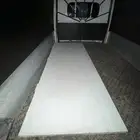 باب خشب شبه جديد بدون ملحقات