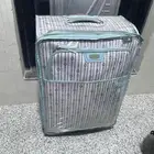 عربية وكرسي أطفال وألعاب