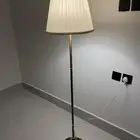 مصباح ارضي يعمل بشبك السلك مباشرة