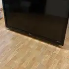 تلفزيون 42 LG للبيع