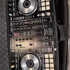 دي جي جهاز DJ بايونير DDJ-SX2 نظيف مع المحول الأصلي