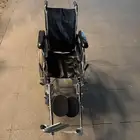 كرسي متحرك شبه جديد