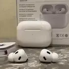 سماعات AirPods Pro 2 الجيل الثاني (USB-C) شبه جديدة