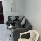 كنب 6 متر مع مخدات وماسات استخدام 7 اشهر نظيف لا يشكو من شي