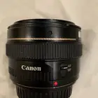 عدسة كانون 50mm EF 1.4