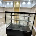 ثلاجة كيك نضيفه