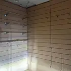 خشب جداري علاقيات وزجاج