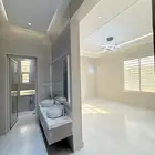 للبيع روف علوي بملحق8غرف بأحد رفيده بسعر660الف